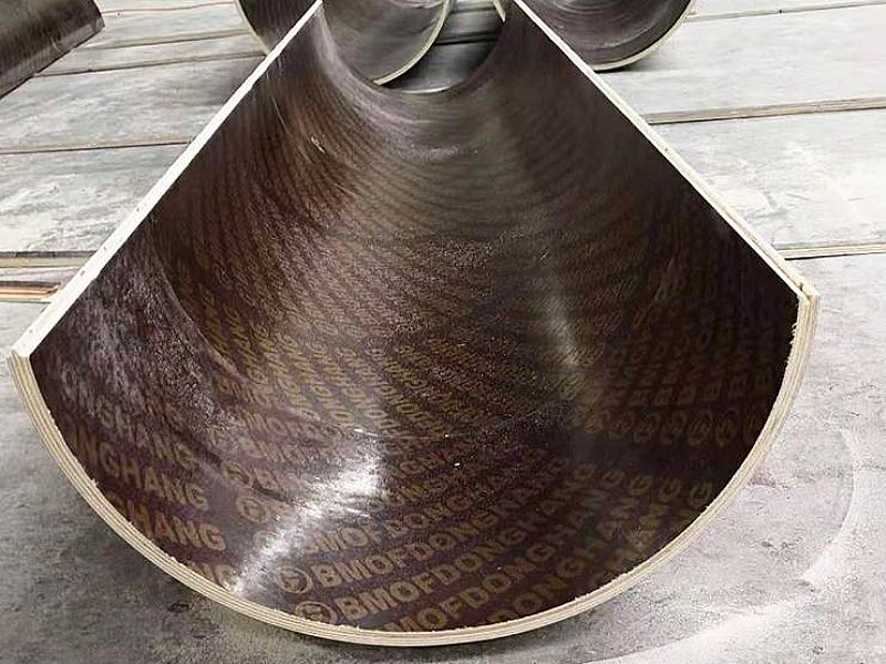 ���(y��ng)��ײ��ģ��S��,����ģ�嶨�ƃr(ji��)��