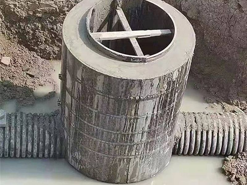 ���ͺ��ط�ײ��ģ��S��,����ģ�嶨�ƃr(ji��)��