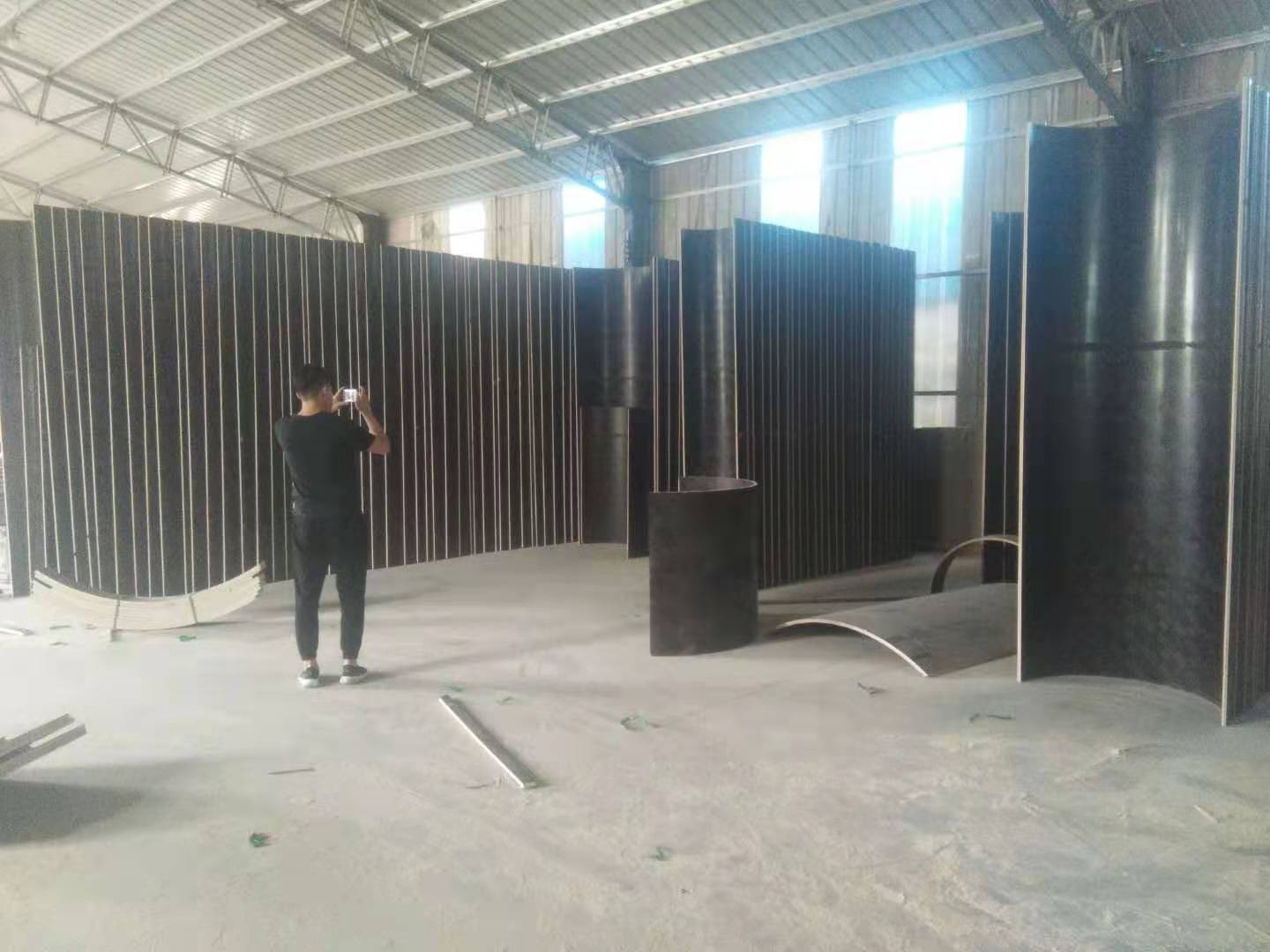 �A��ľģ��ɂ��˾���̧����